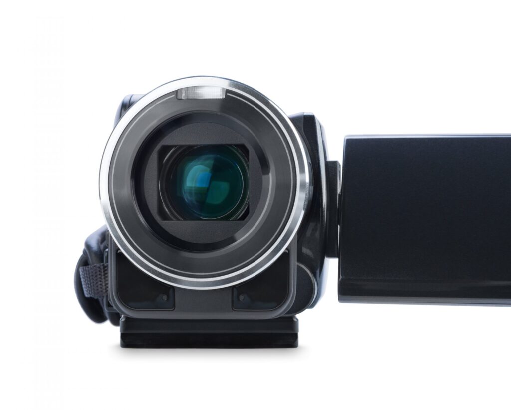 Onderwijs op afstand - Live trainingen zonder het huis te verlaten 4 Digital video camera isolated on white background