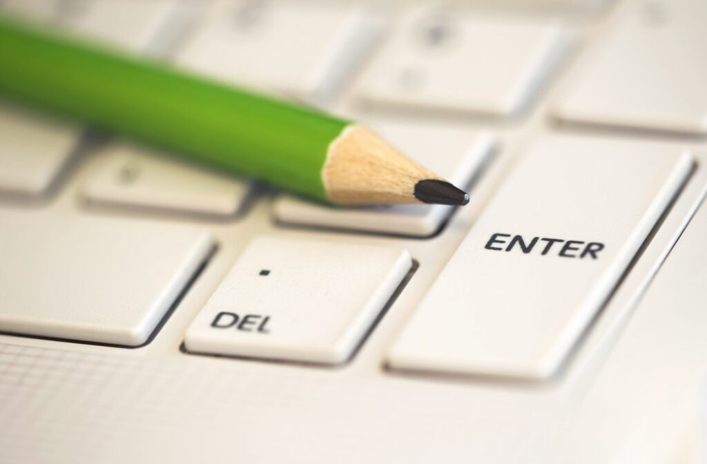 Onderwijs op afstand - Live trainingen zonder het huis te verlaten 1 E-learning, online learning concept
