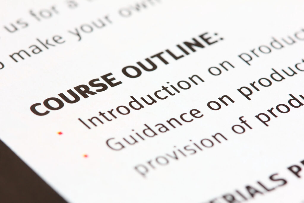 Online cursusplatform - Course outline